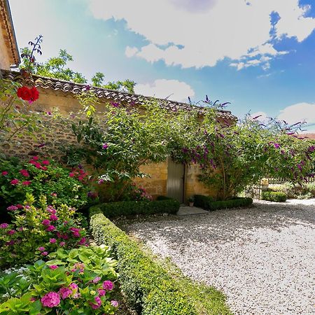 La Maison Louverie Pontours エクステリア 写真