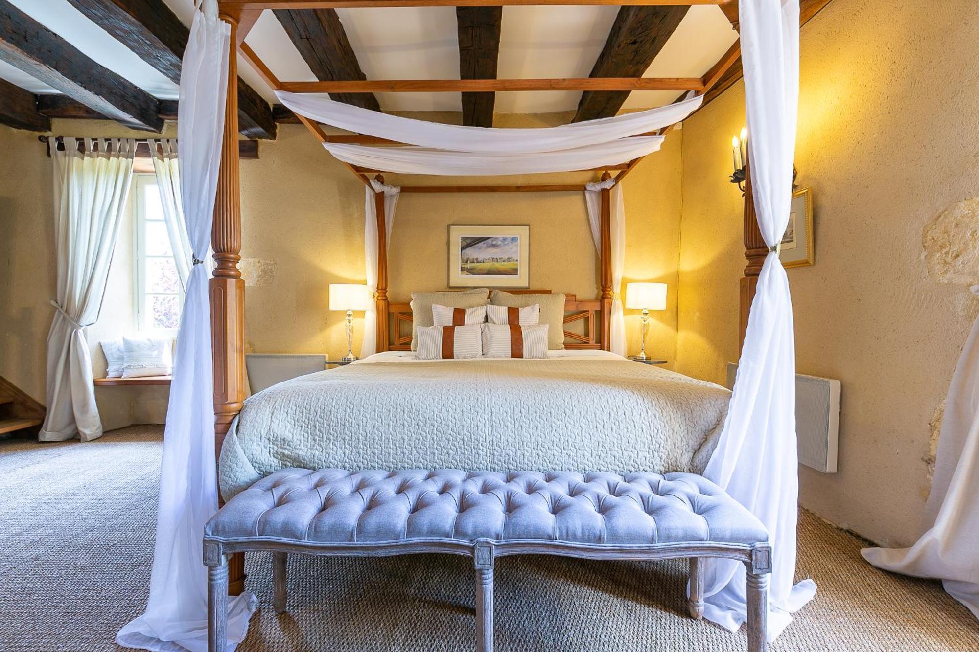 La Maison Louverie Pontours エクステリア 写真